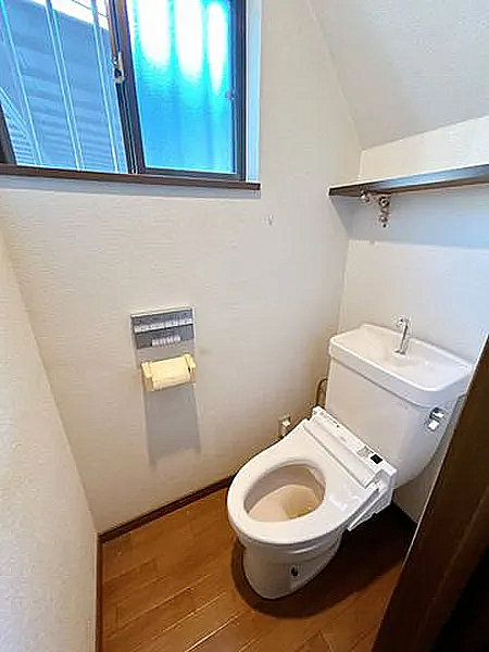 トイレを拡大表示