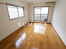 オーランド富田町 3階1Kのリビング/ダイニング