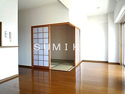 グリーンビレッジ北方 3階2LDKのリビング/ダイニング