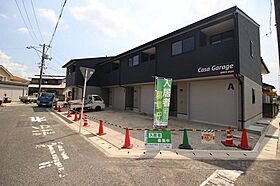 Casa　Garage  ｜ 岡山県岡山市北区西崎2丁目（賃貸アパート1LDK・1階・87.90㎡） その1