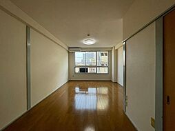 春日町マンション 4階1LDKのリビング/ダイニング