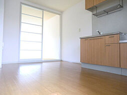 グリーンコート中島 1階2DKのリビング/ダイニング