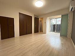 ジニアス瀬戸 1階1Kのリビング/ダイニング