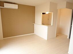 ルミナスハイムIII 2階1LDKのリビング/ダイニング