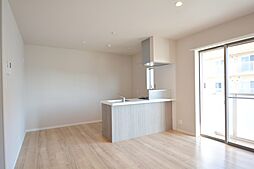 アルカンジュ鳥羽 2階1LDKのリビング/ダイニング