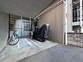 駐輪場も綺麗に...