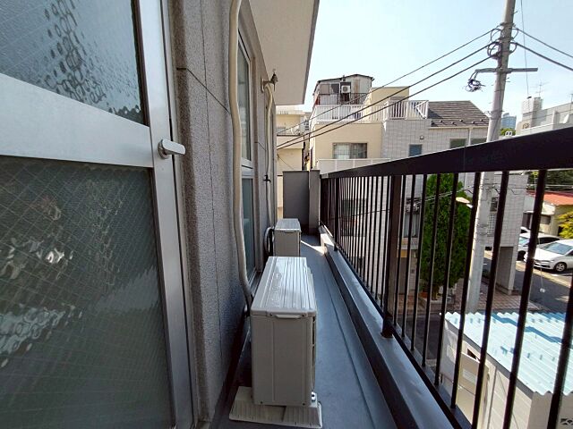 バルコニー 麻布狸穴ナショナルコート 3階/-