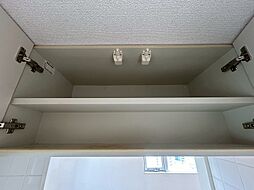 家電やスーツケース、ストック品など何でも片付く嬉しい空間です。