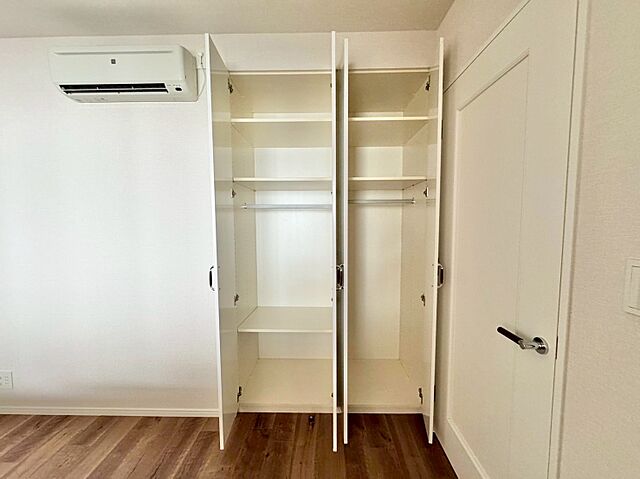 収納 フォリア−ジュ 5階/-