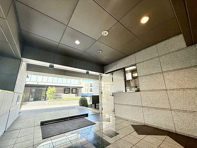 エントランス ソブリン洗足 1階/-