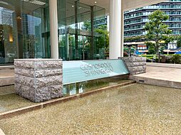 清潔感のある落ち着いた雰囲気の玄関です。
