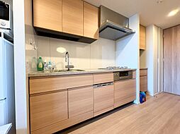 使いやすくスタイリッシュなキッチン空間になっております。