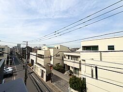 陽当たり・通風・開放感に恵まれた環境です。