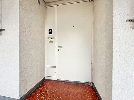 清潔感のある落ち着いた雰囲気の玄関です。