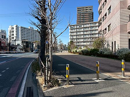 アクセスに優れ、ビジネスにもプライベートにも広範囲にカバーします。