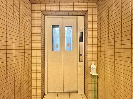 エレベーター完備のため荷物が多くなっても安心。