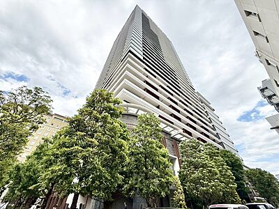 外観：飽きのこないシンプルモダンな外観です。