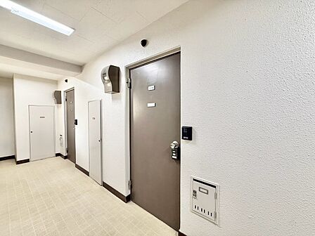清潔感のある落ち着いた雰囲気の玄関です。