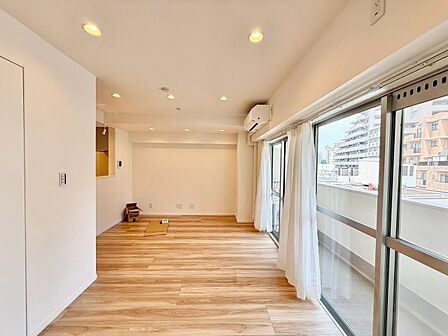 充実した生活は伸びやかな居室空間から始まります。
