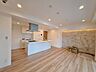 リビング/ダイニング：伸びやかな空間のなかで、ゆったりとしたひとときを過ごせます。