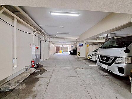 駐車スペースが嬉しいですね。※空き状況は都度ご確認下さい。