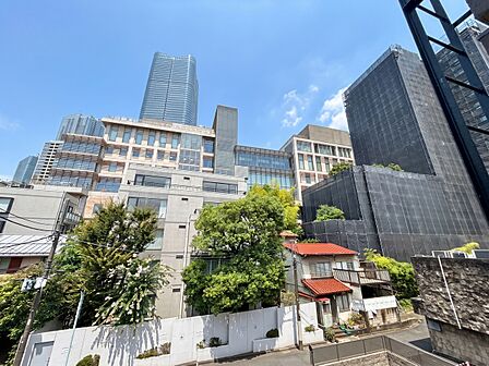 眺望や窓からの景色が良いと、家で過ごす時間も快適です。
