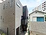 バルコニー：眺望や窓からの景色が良いと、家で過ごす時間も快適です。
