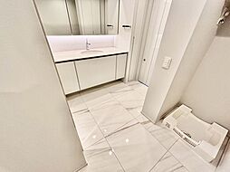 十分な広さの脱衣所。