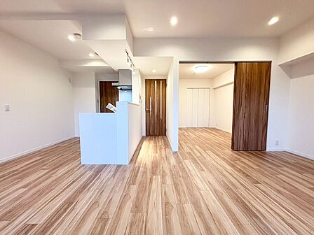 「空間が織り成すひとつ先の住み心地」を演出します。