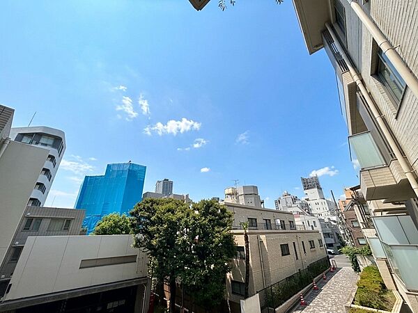 バルコニーを拡大表示