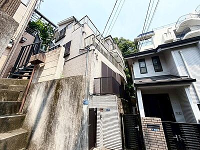 外観:飽きのこないシンプルモダンな外観です。 外観:飽きのこないシンプルモダンな外観です。