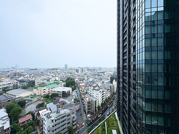 バルコニーを拡大表示