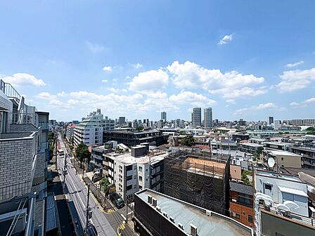 眺望や窓からの景色が良いと、家で過ごす時間も快適です。