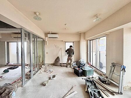 落ち着いた雰囲気に包まれて、伸びやかな空間。