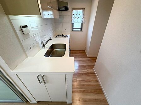 使いやすくスタイリッシュなキッチン空間になっております。