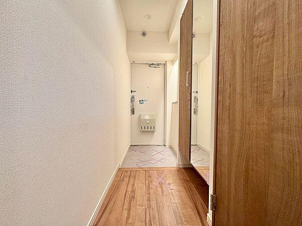 玄関を拡大表示