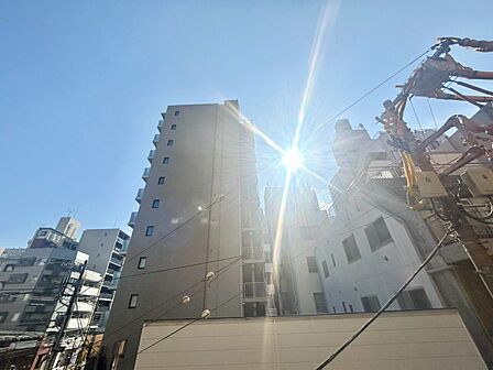 陽当たり・通風・開放感に恵まれた環境です。