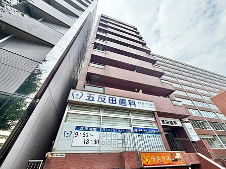 飽きのこないシンプルモダンな外観です。