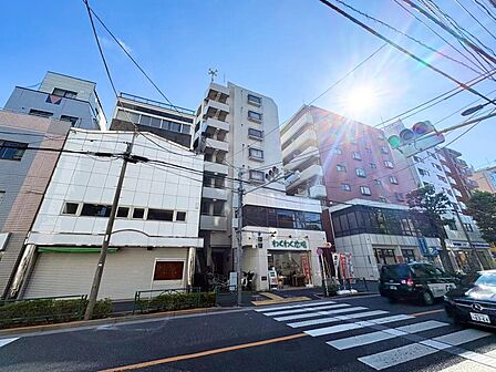 飽きのこないシンプルモダンな外観です。