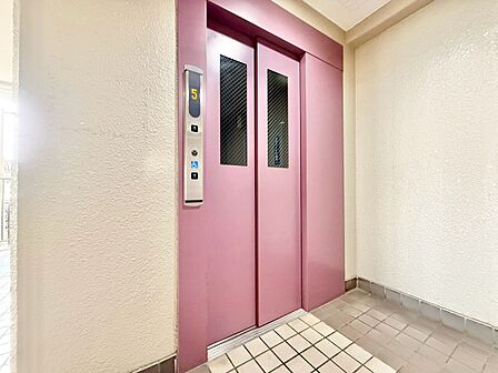 エレベーター完備のため荷物が多くなっても安心。