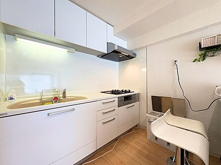 使いやすくスタイリッシュなキッチン空間になっております。