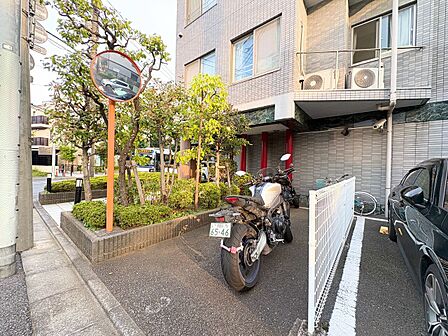 バイク置き場もございます。※空き状況は都度ご確認下さい。