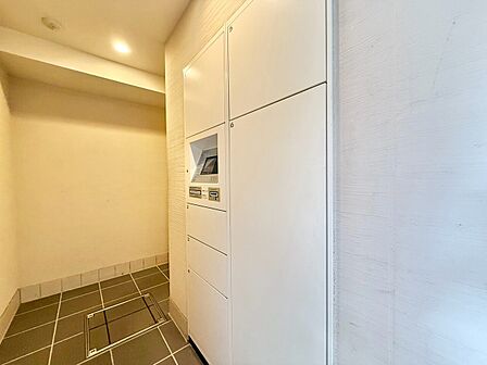 到着時間を気にしたり、再配達の連絡をする手間がかかりません。