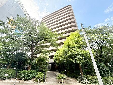飽きのこないシンプルモダンな外観です。