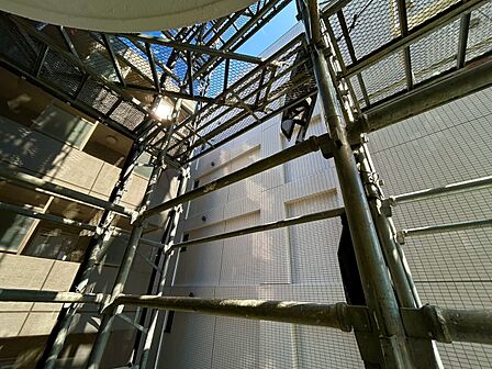 陽当たり・通風・開放感に恵まれた環境です。