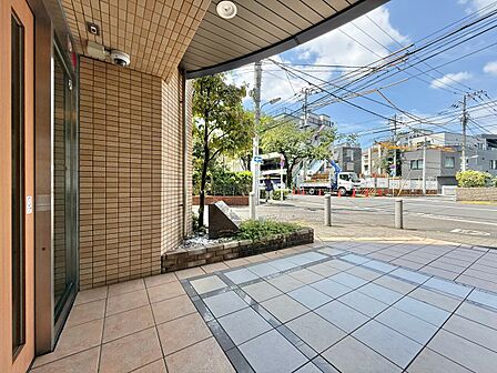 館内は静寂な中が保たれており、管理が行き届いている印象を受けました。