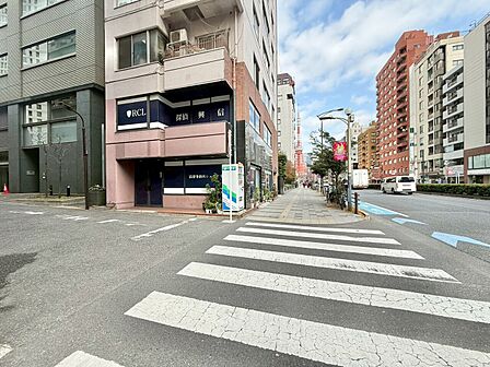 アクセスに優れ、ビジネスにもプライベートにも広範囲にカバーします。
