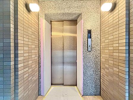 エレベーター完備のため荷物が多くなっても安心。
