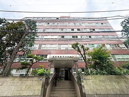 忙しく過ぎゆく日常を置き去るほど、ゆったりした時間が流れる住環境。