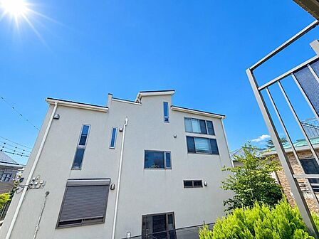 眺望や窓からの景色が良いと、家で過ごす時間も快適です。